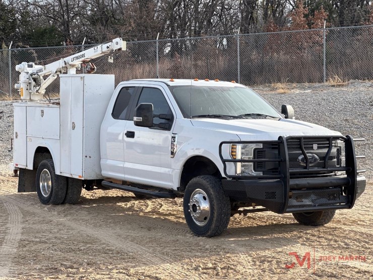 2018-ford-f350-xl-image-1