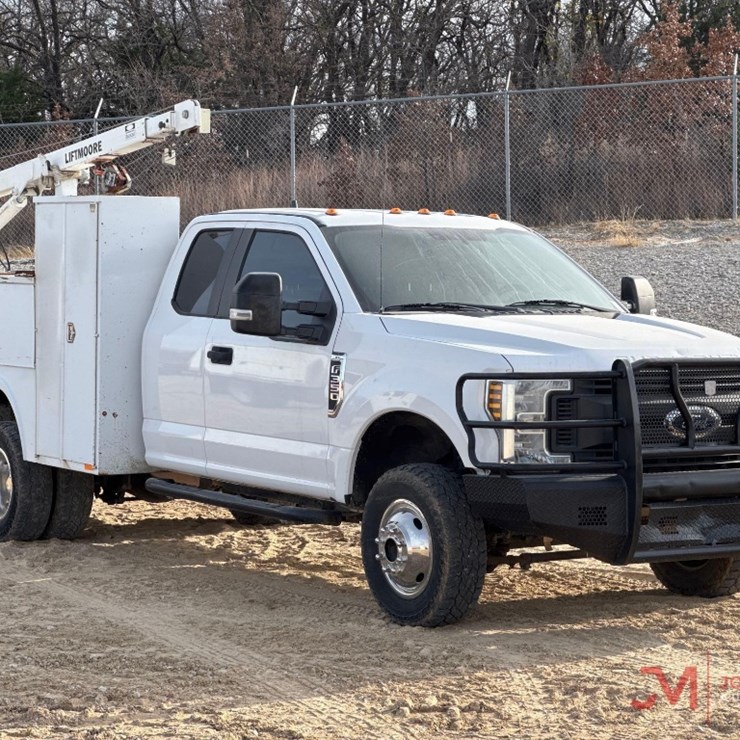 2018 FORD F350 XL