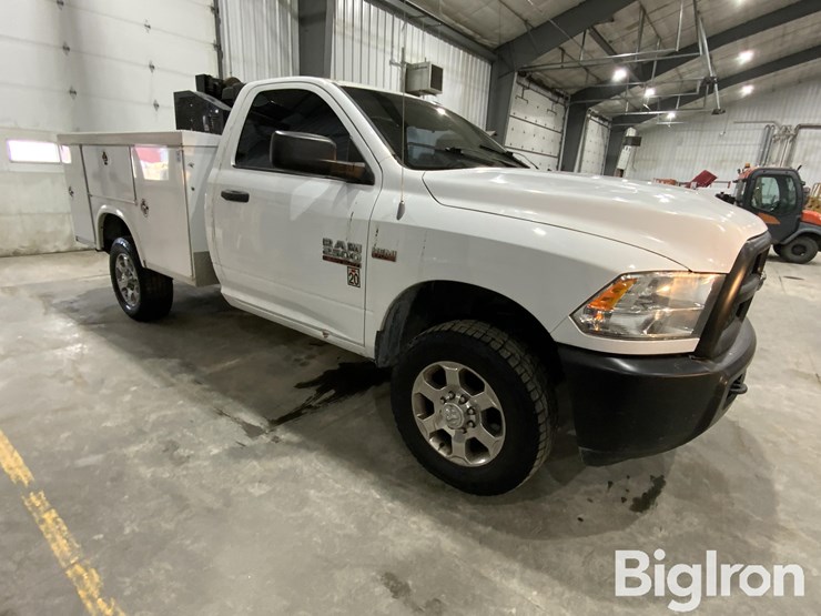 2013-dodge-2500-image-3