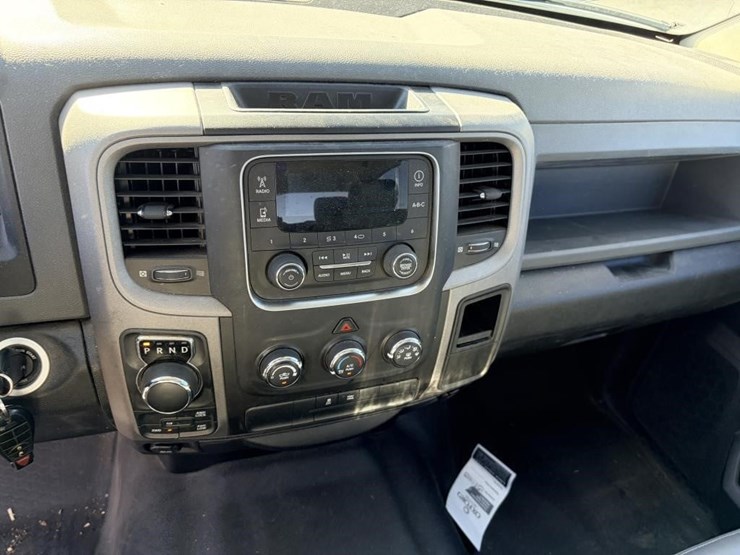 2016-dodge-ram-1500-image-12