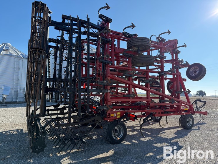 2023-case-ih-255-image-5