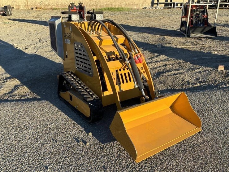 2025-aboss-gh350-skid-steertrack-loader-image-2