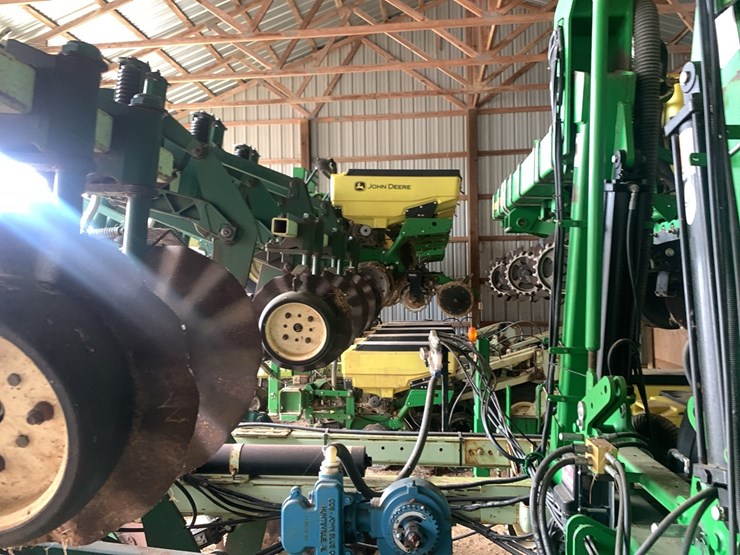 john-deere-1725-image-8