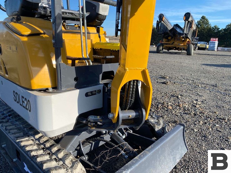 2025-sdlanch-sdle20-mini-excavator-image-8