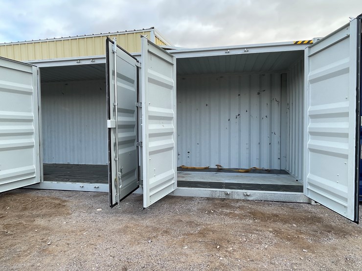 #200e-•-40'-container-image-11