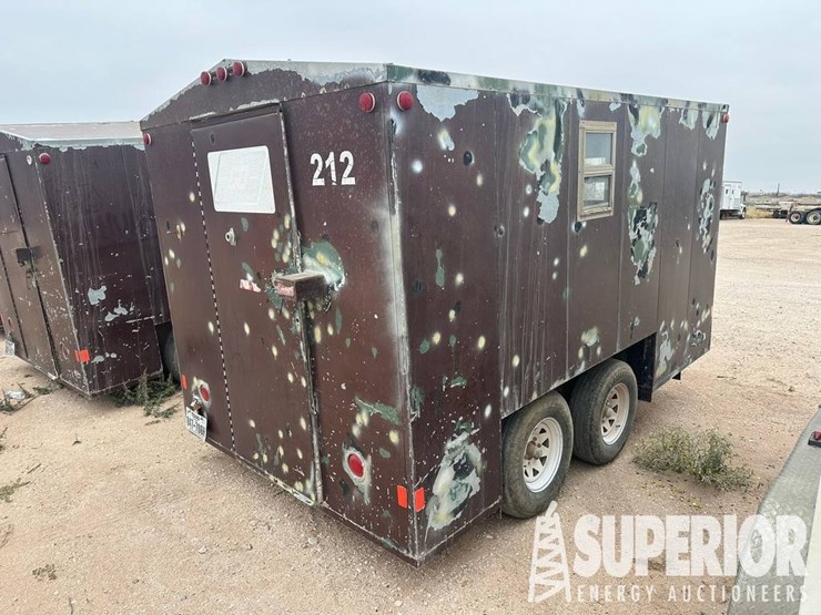 (x)-2008-terry's-trailers-t/a-bp-crewhouse-traile...-image-2