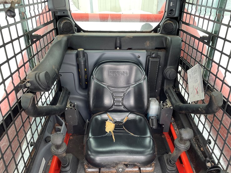 2022-kubota-ssv65-image-36