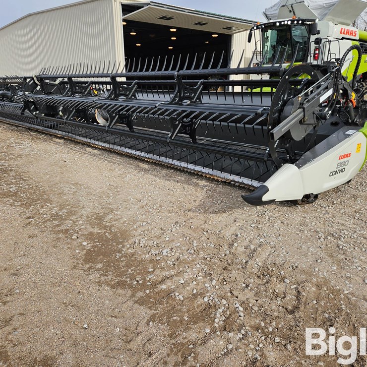 2020 CLAAS CONVIO FLEX 1380