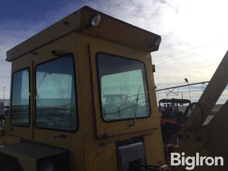 1980-deere-310a-image-12