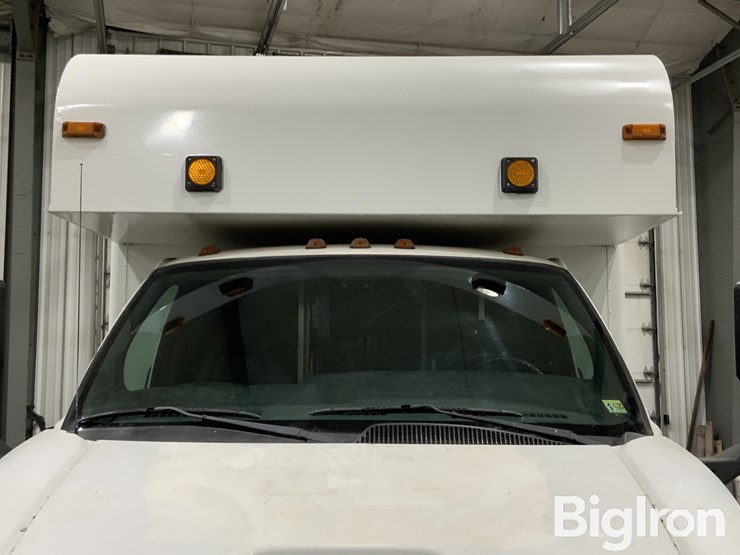 2009-gmc-topkick-image-10