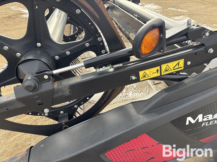 2020-mac-don-fd140-image-11