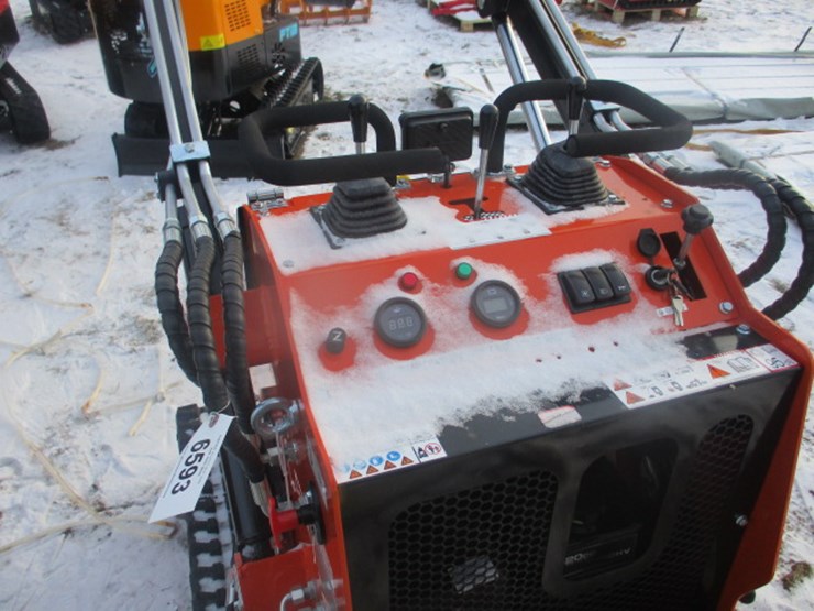 #6593-•-future-ft36c-mini-skid-steer-electric-start-open-operator-station,-40-in-bucket-420cc-gasoline-engine-image-6