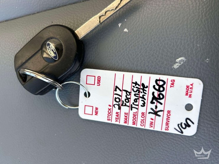 2017-ford-transit-image-33