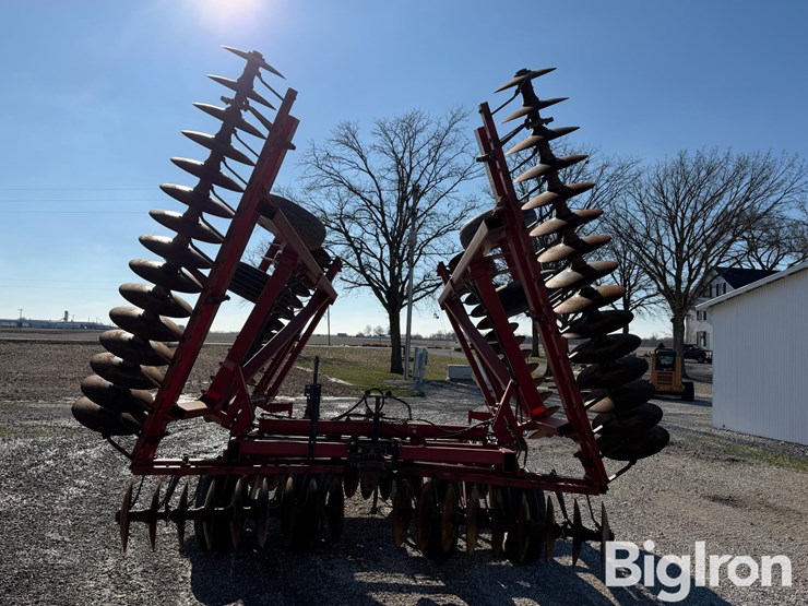 case-ih-3950-image-6