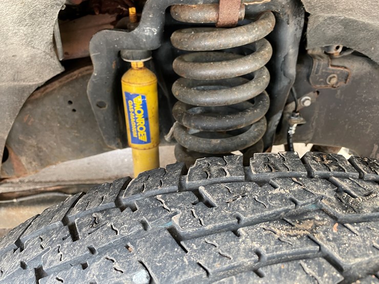 #330-•-2012-f350-super-duty-cab-and-chassis-pickup-(has-wi-title)(custer,-wi)-image-32