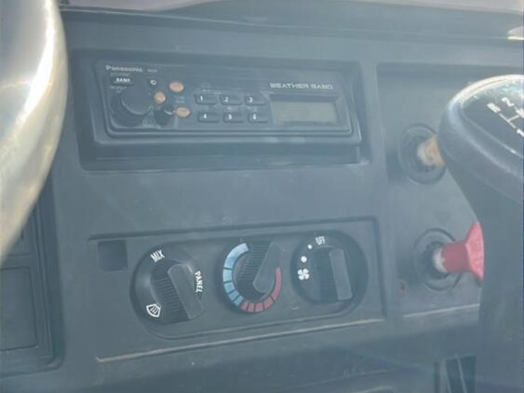 1997-international-4900-image-19