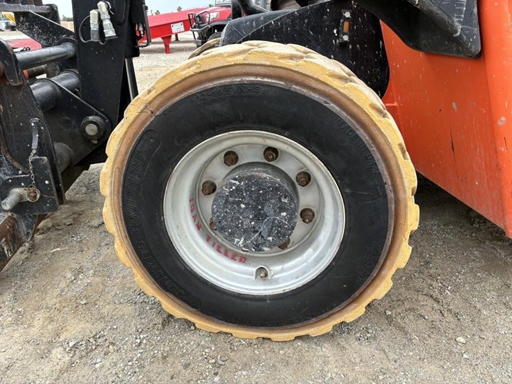 2015-jlg-g5-18a-image-8