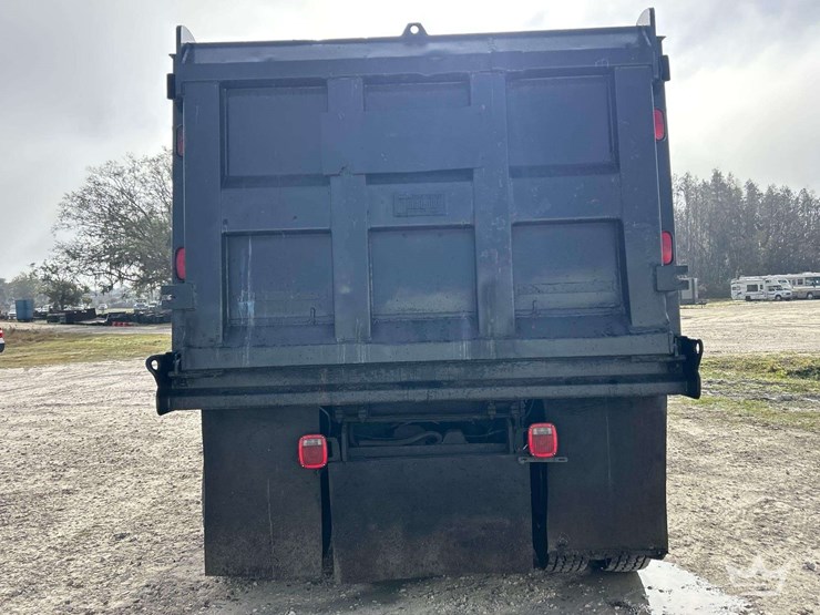 2004-peterbilt-357-image-27