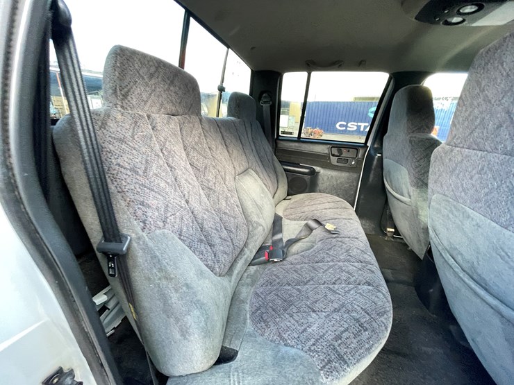 2002-chevrolet-s10-image-113