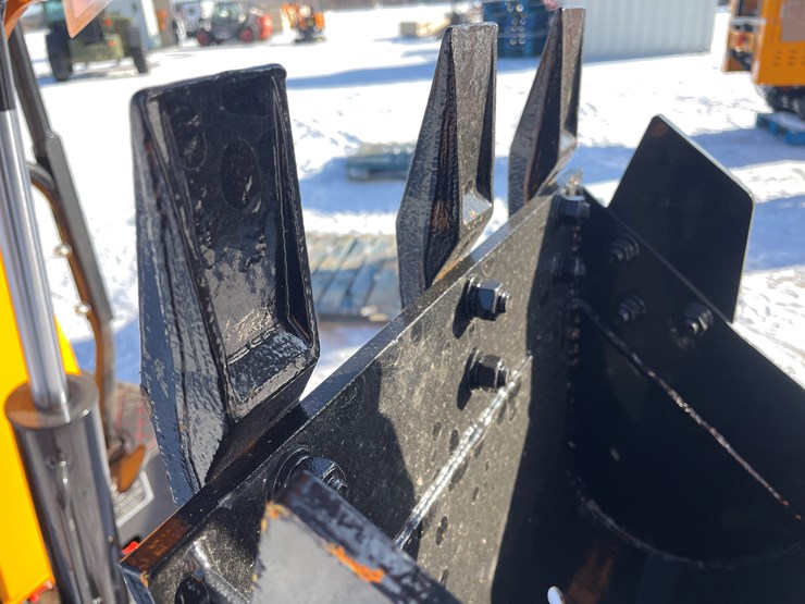 #130-•-miva-va13-mini-excavator-(mosinee,-wi)-image-20