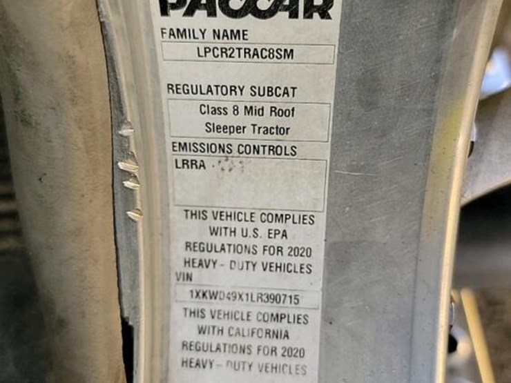 2020-kenworth-w900-image-28