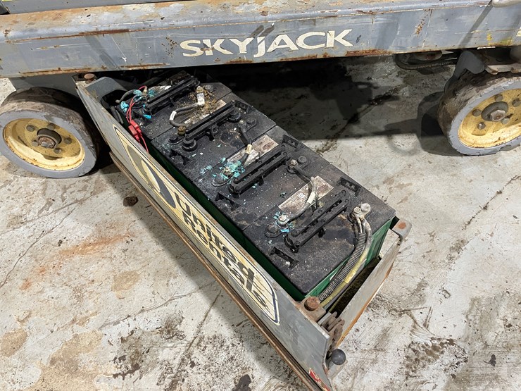 2014-skyjack-sjiii3219-image-32