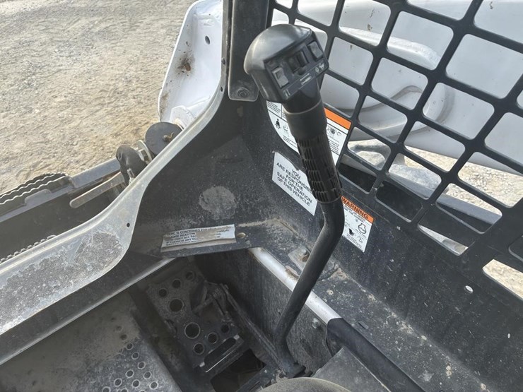 2018-bobcat-s570-image-15