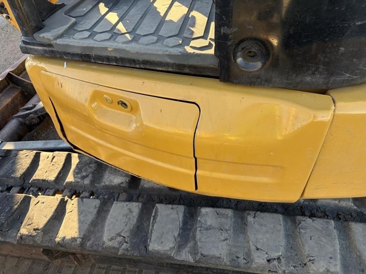 2017-caterpillar-305.5e2-cr-image-33