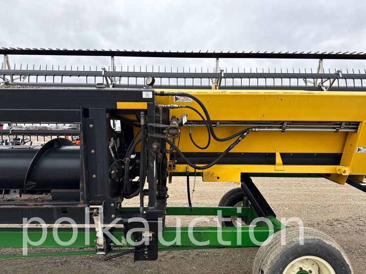 new-holland-88c-image-6