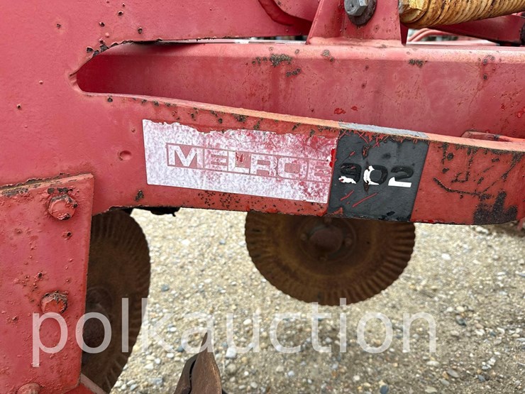 3088---melroe-m-902-3-bottom-steerable-plow-image-3