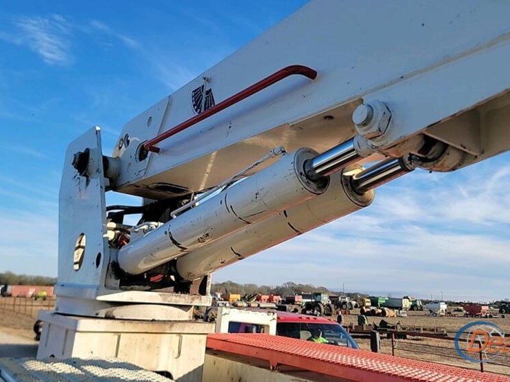 2014-freightliner-m2-digger-derrick-truck,-s/n-1fvhcydt0ehfs2852:-commander-5050,-135k-mi.-image-26