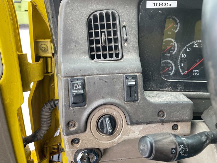 2004-caterpillar-c7-image-86