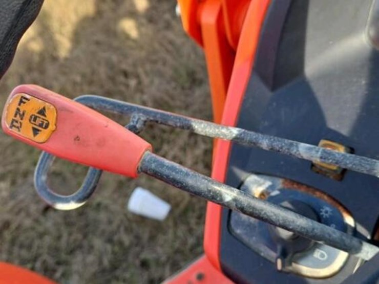 2015-kubota-la1154-image-24