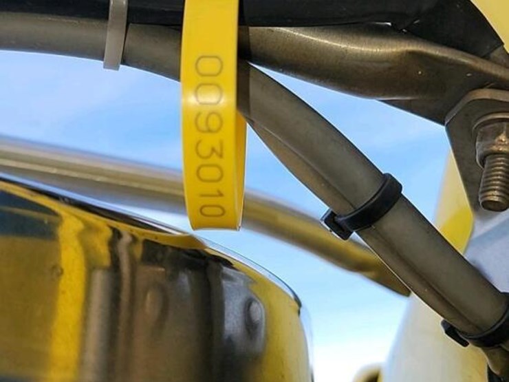 2020-kenworth-w900-image-29