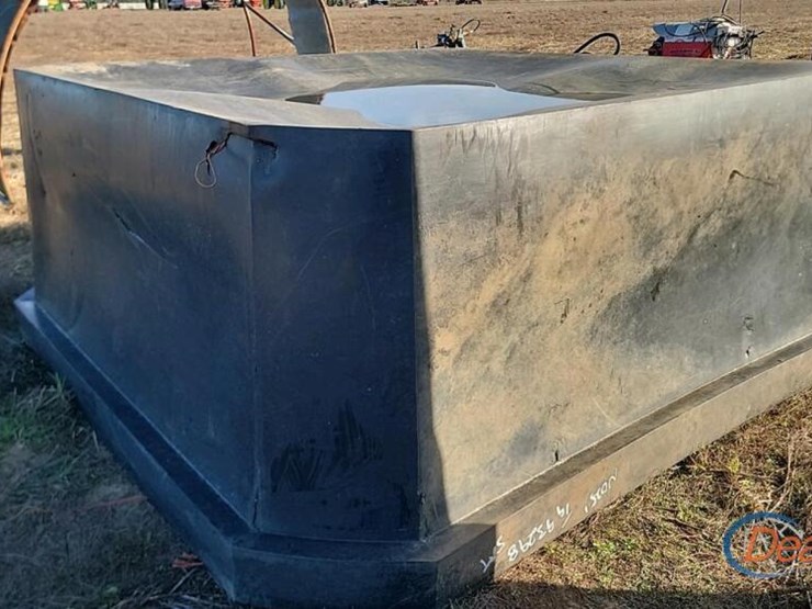 8x8-plastic-square-tub-image-2