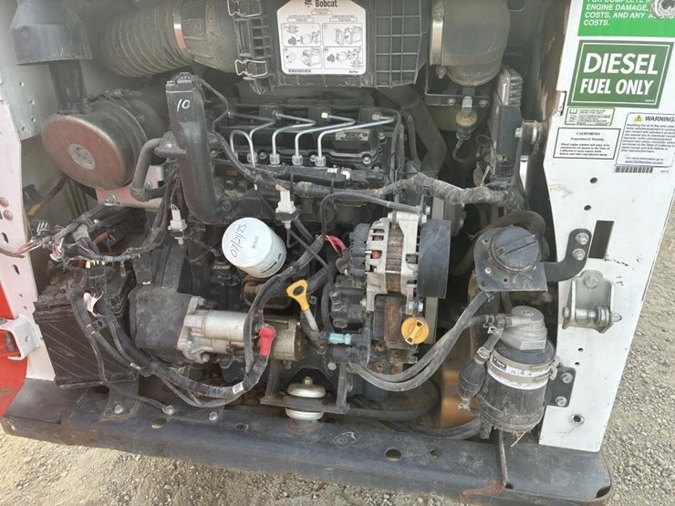 2018-bobcat-s570-image-11
