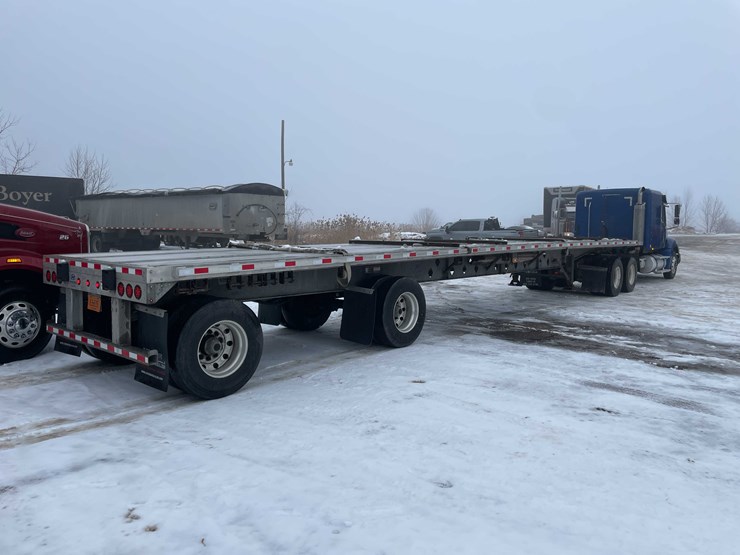 2022-hyundai-flatbed-image-5