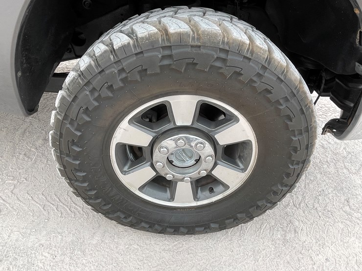 2011-ford-f250-lariat-image-13