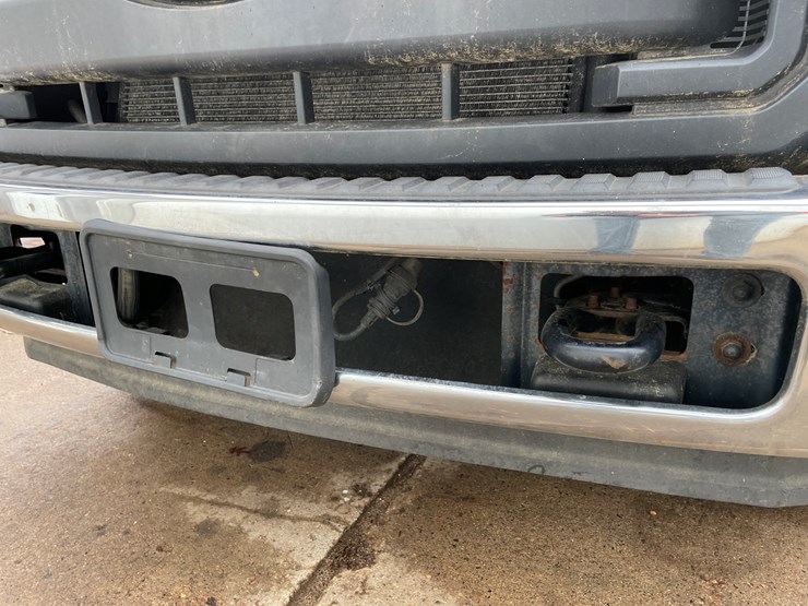 #330-•-2012-f350-super-duty-cab-and-chassis-pickup-(has-wi-title)(custer,-wi)-image-27