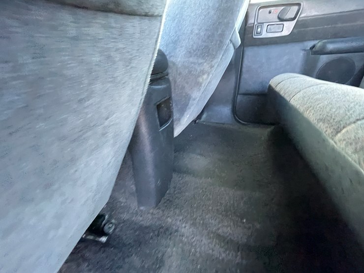 2002-chevrolet-s10-image-24