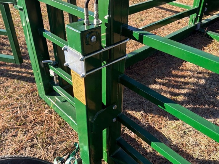 arrowquip-heeler-towable-gooseneck-corral-pen-image-18