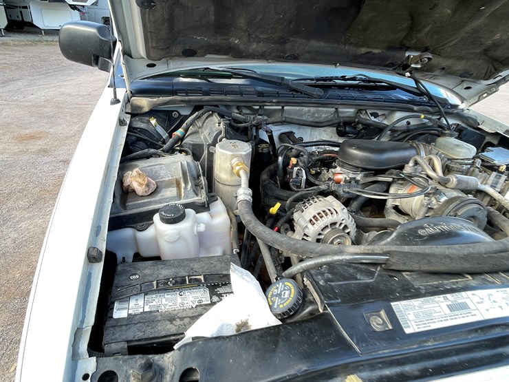 2002-chevrolet-s10-image-70