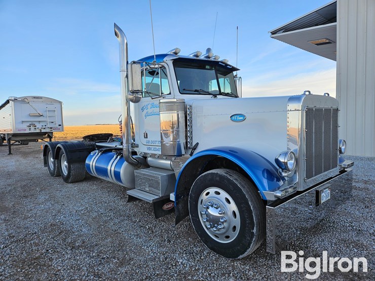 1999-peterbilt-379-image-3