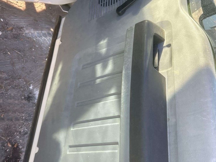 2012-ford-f550-image-19