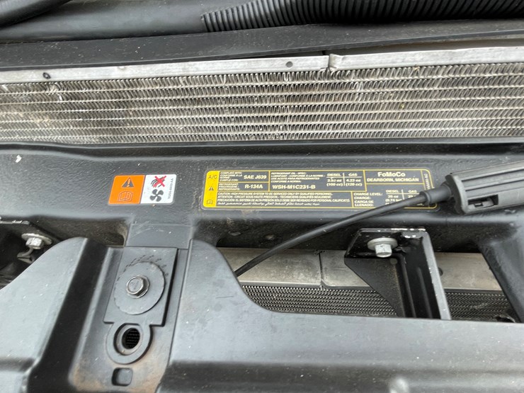 2011-ford-f250-lariat-image-151