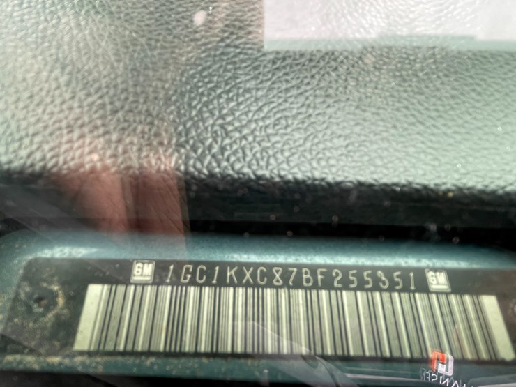 2011-chevrolet-silverado-2500hd-lt-image-128