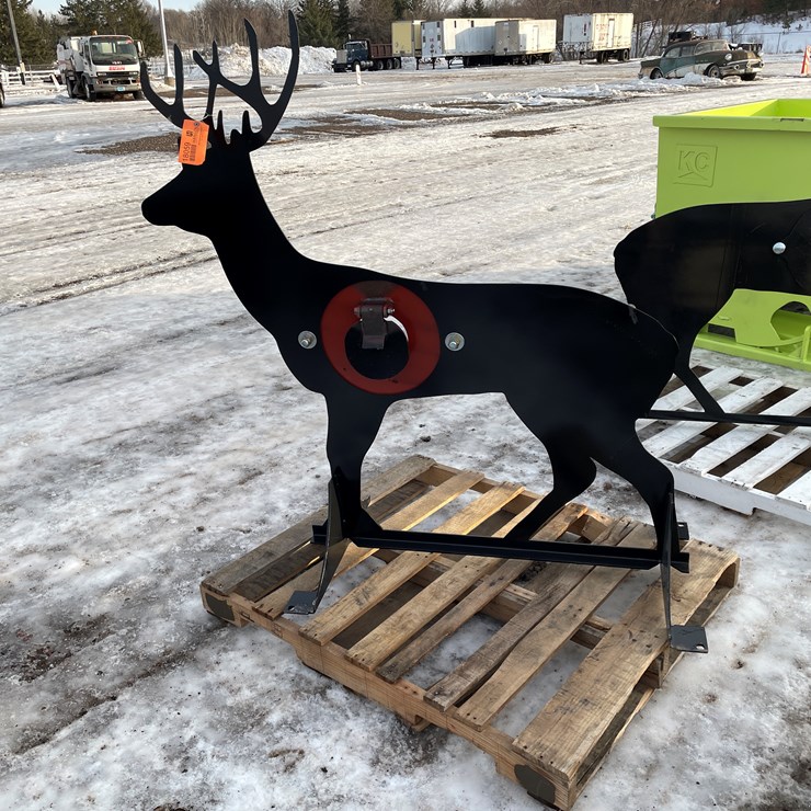 #18059 • Steel Deer Shooting Target (Princeton, MN)
