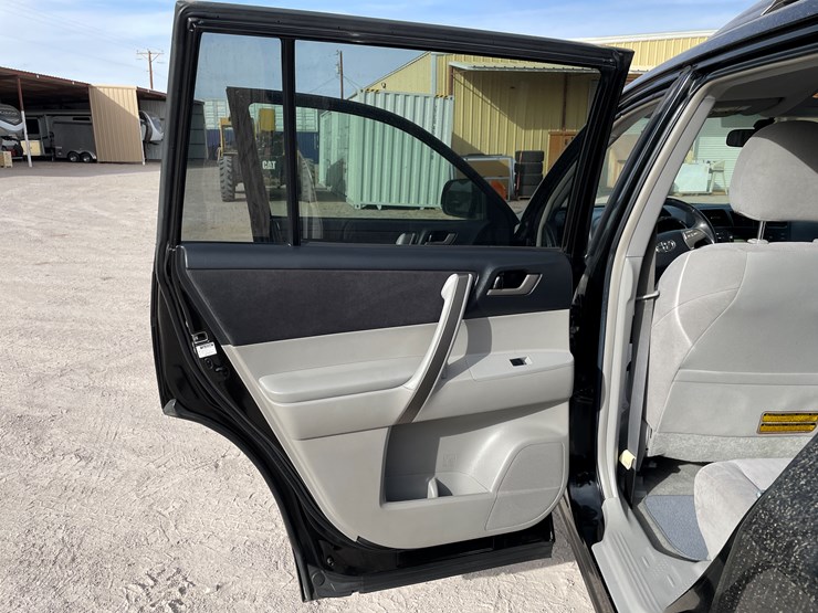 2008-toyota-highlander-image-55