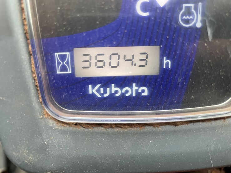 2022-kubota-ssv65-image-44