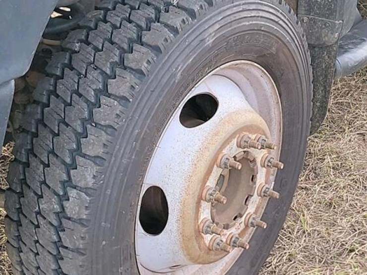 2018-ford-f550-image-19